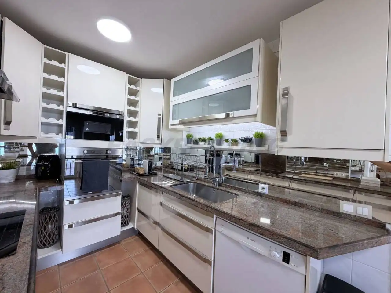 Kitchen of Detached homes for rent in La Alcaidesa  with Air Conditioner, Terrace and Furnished