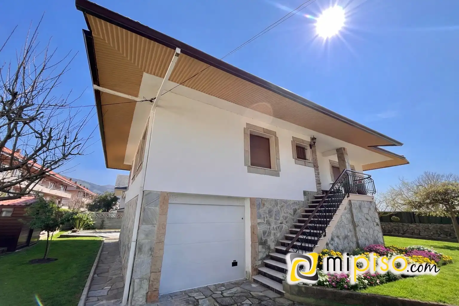 Vista exterior de Casa o chalet en venta en Santoña con Calefacción