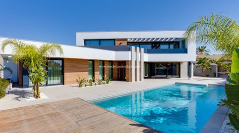Bienvenido a una villa moderna y exclusiva en la popular Ciudad Quesada, Rojales. Esta casa de nueva construcción combina un diseñ, imatge 5