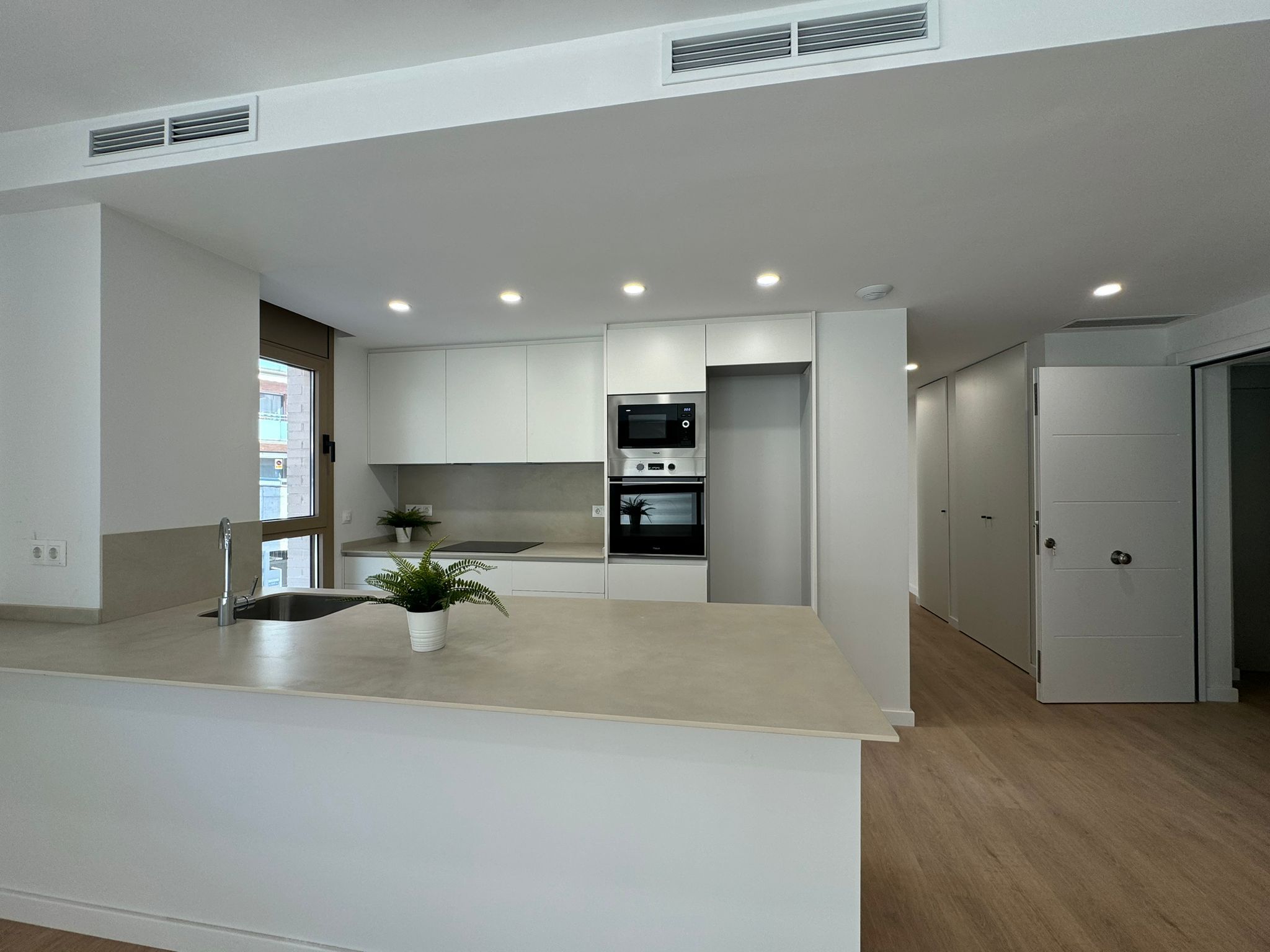 Kitchen of Planta baja for sale in Pallejà  with Air Conditioner, Heating and Parquet flooring