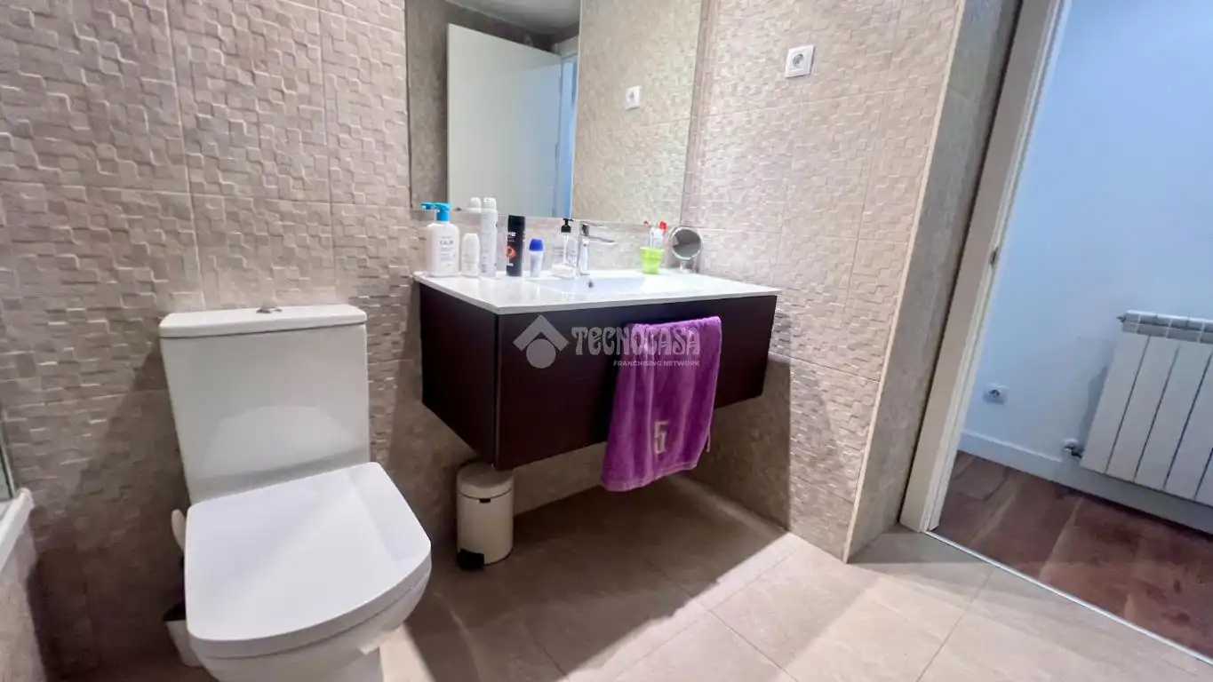 Baño de Piso en venta en Alcalá de Henares con Terraza