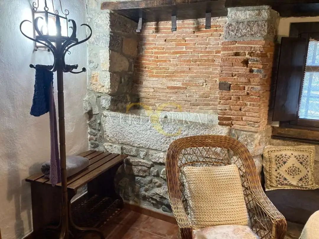 Edifici en venda en Peñamellera Baja