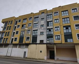 Vista exterior de Apartament en venda en Castrillón amb Calefacció i Terrassa