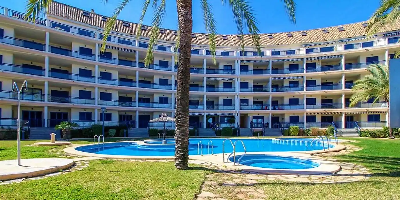 Vista exterior de Ático en venta en Dénia con Aire acondicionado, Calefacción y Terraza
