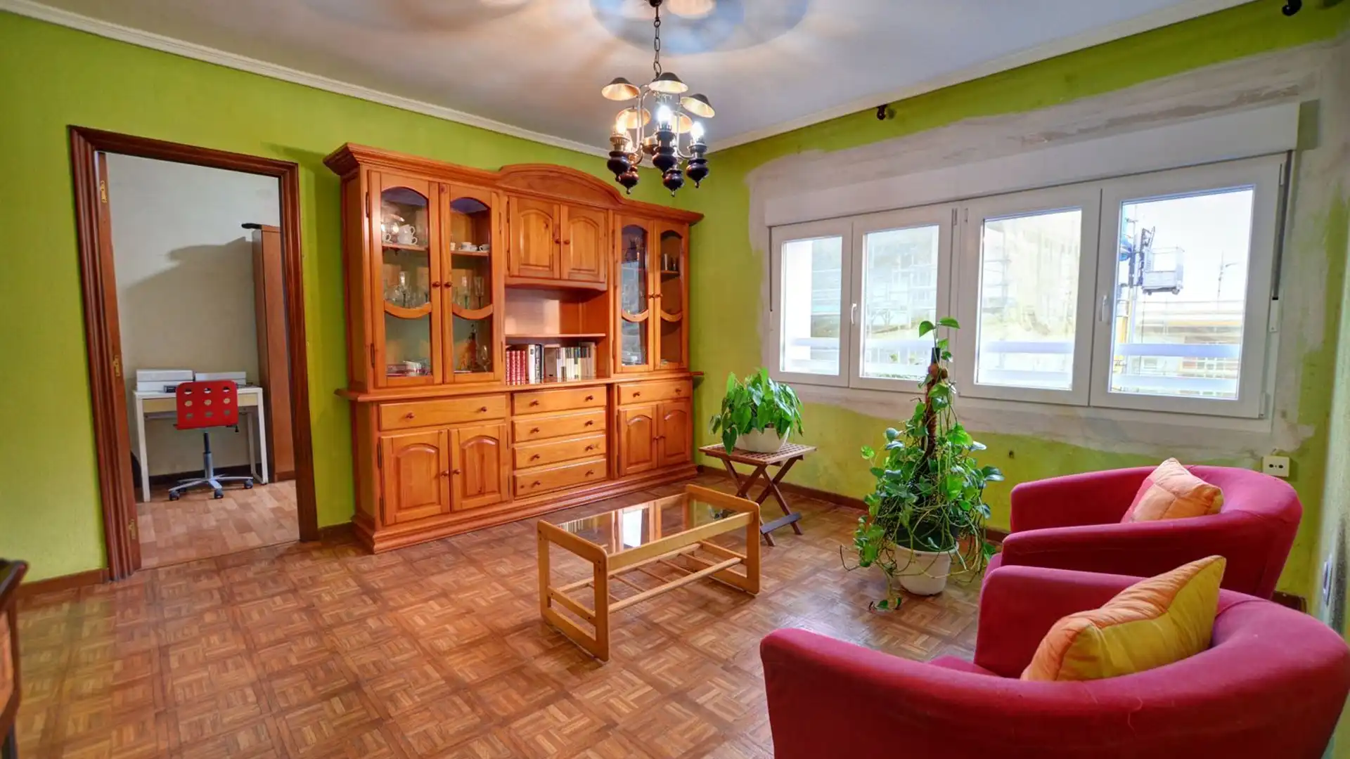 Sala de estar de Piso en venta en Avilés con Piscina