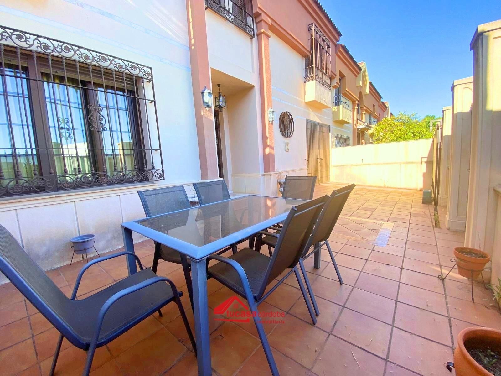 Terraza de Casa adosada en venta en  Córdoba Capital con Aire acondicionado y Calefacción