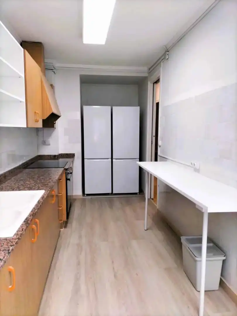 Cocina de Piso para compartir en L'Olivereta