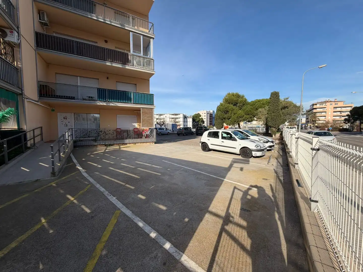 Parking of Apartments for sale in Roses  with Air Conditioner, Heating and Terrace