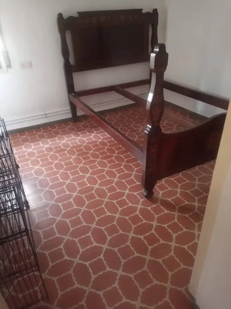 Dormitori de Casa adosada en venda en Salt amb Calefacció, Jardí privat i Terrassa