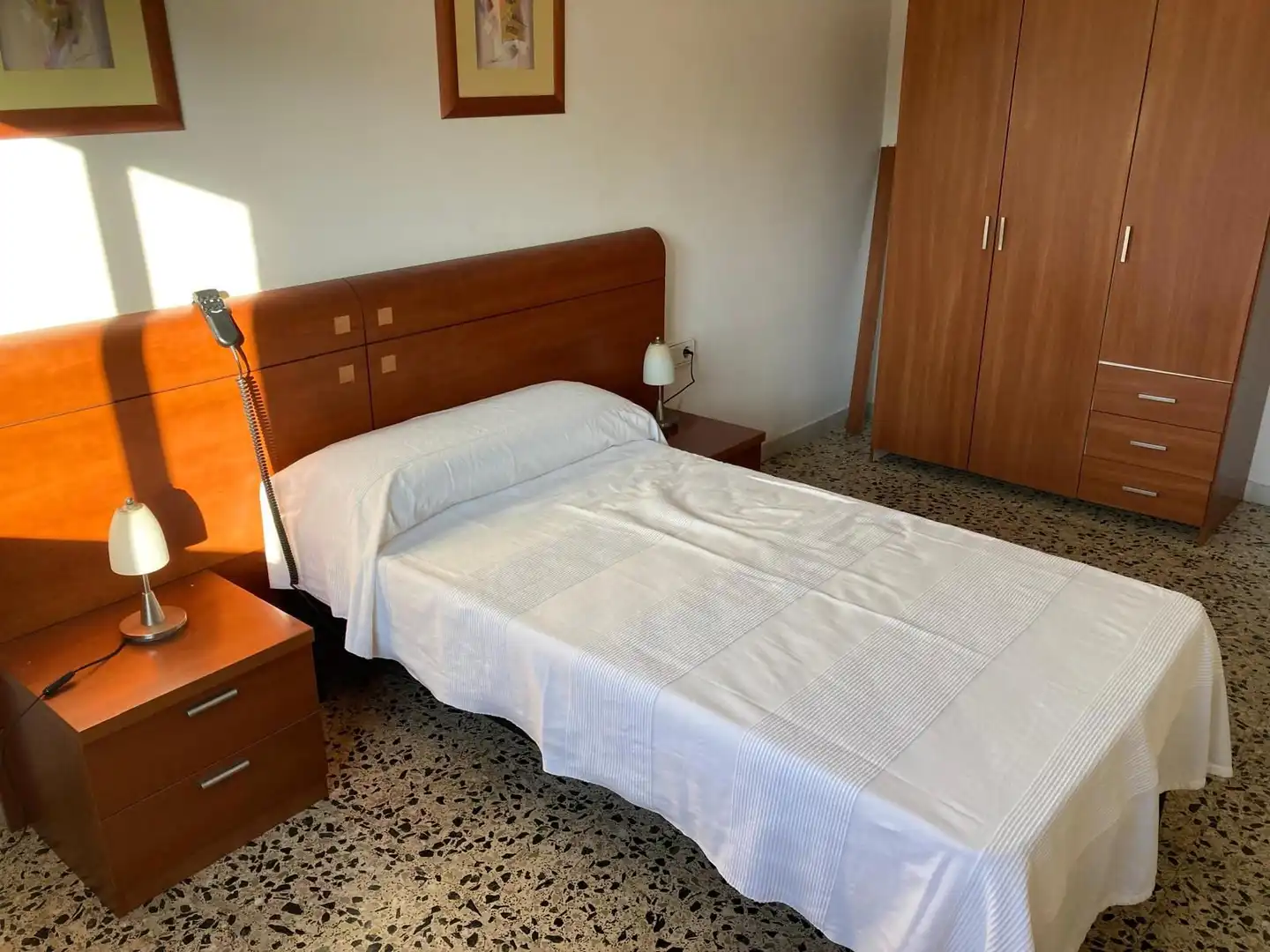 Habitación de Piso de alquiler en Rubí con Aire acondicionado, Terraza y Amueblado