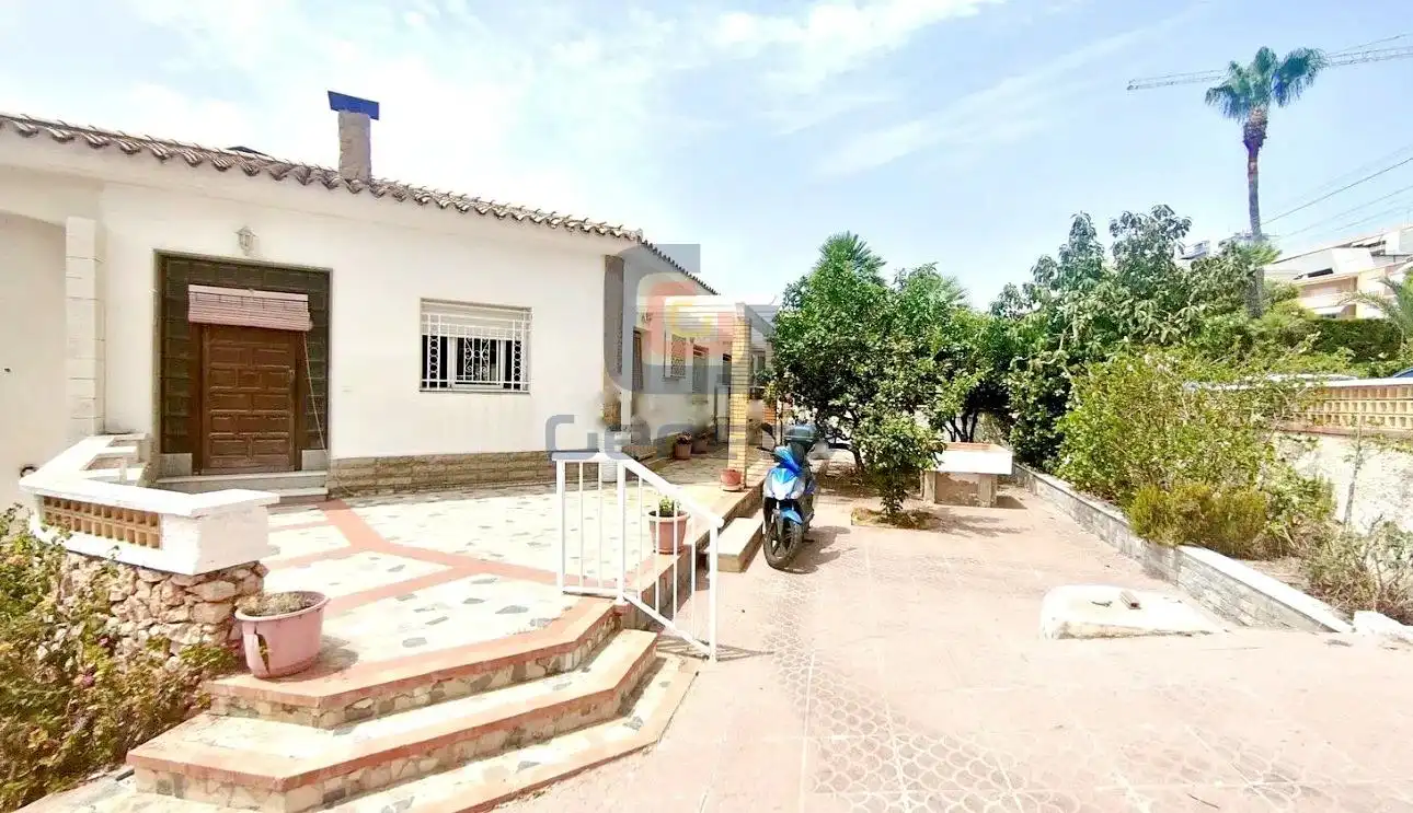Villa in vendita a Avenida Avenida Armada Española 10, imagen 6