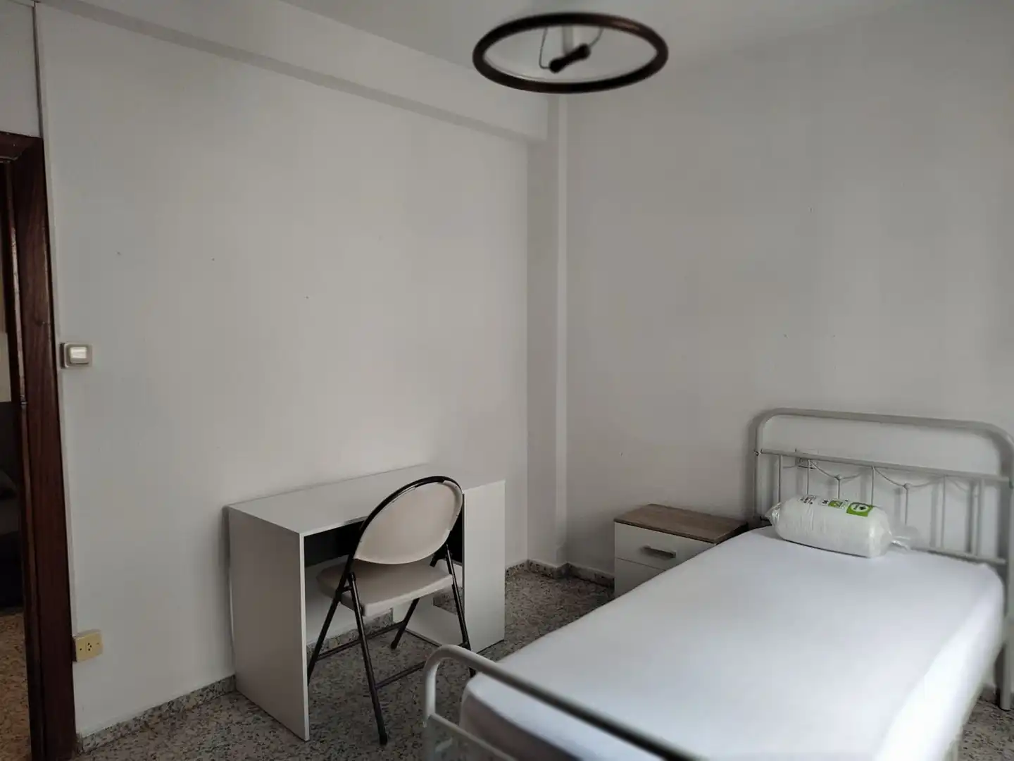 Habitación de Piso de alquiler en Jaén con Balcón