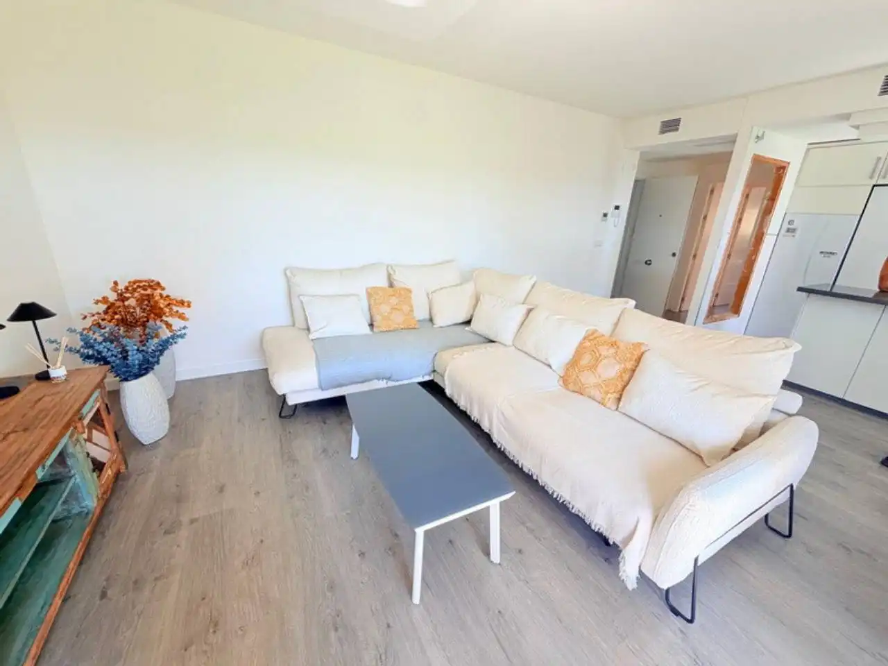 Wohnzimmer von Dachboden zur Miete in Velilla - Velilla Taramay