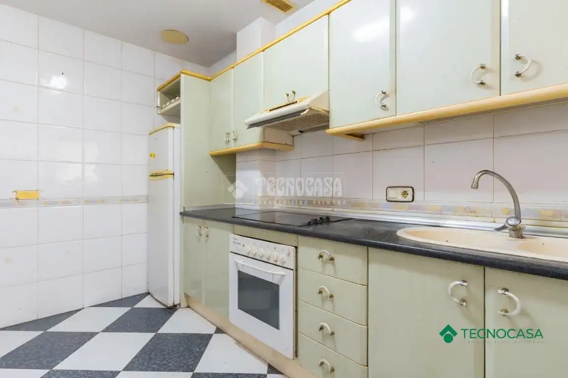 Kitchen of Detached homes for sale in Roquetas de Mar  with Air Conditioner and Terrace