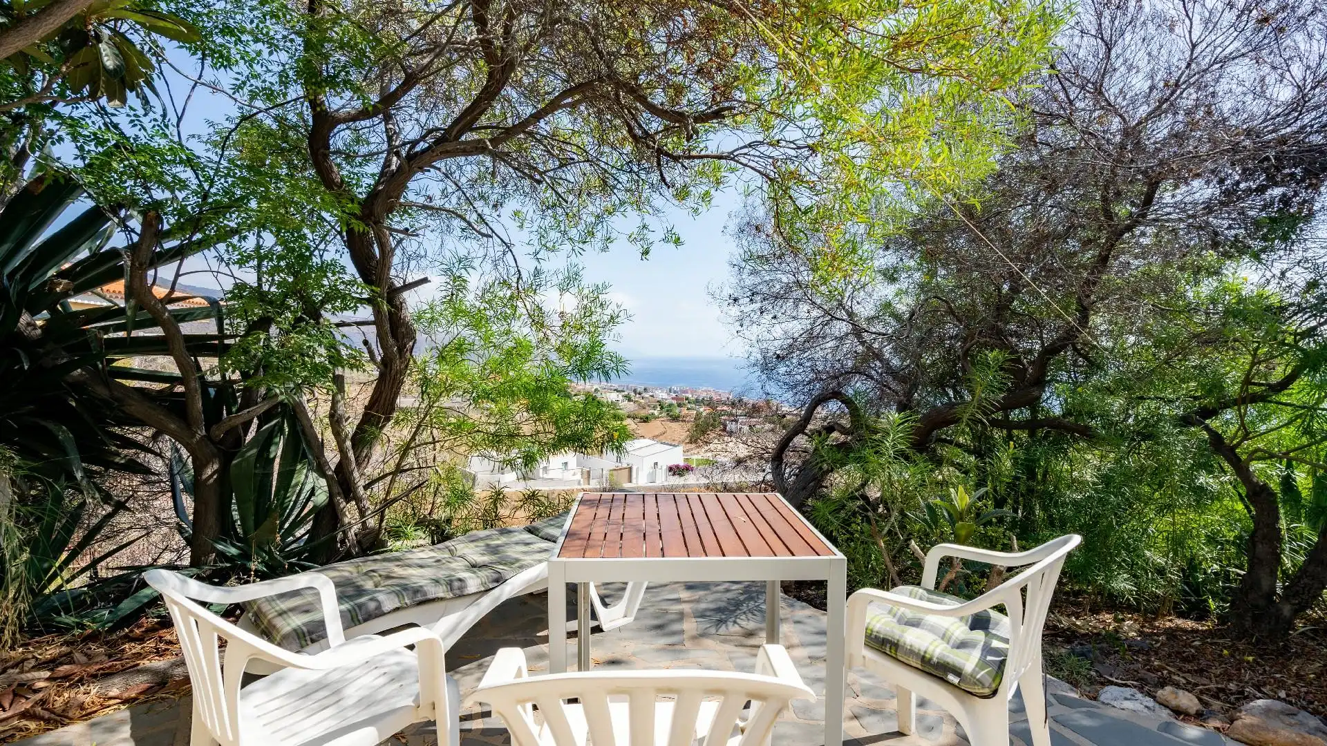 Terrace of Buildings for sale in Candelaria