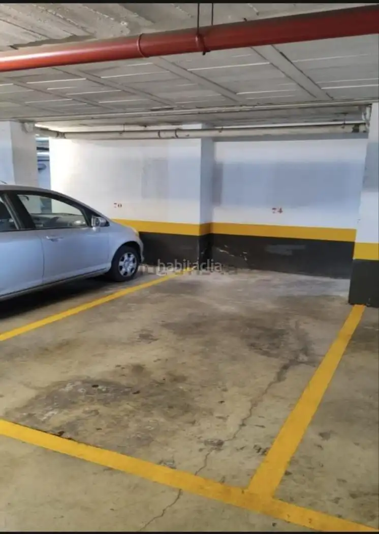 Parkplatz zur Miete in Calle Bartolomé de Medina 18