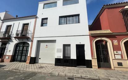 Exterior view of House or chalet for sale in Los Palacios y Villafranca  with Air Conditioner, Heating and Terrace