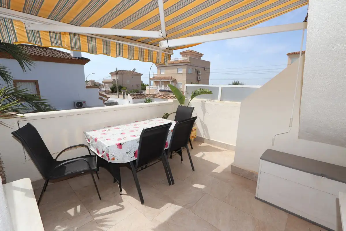 Terraza de Casa o chalet en venta en Alicante / Alacant con Aire acondicionado, Jardín privado y Terraza