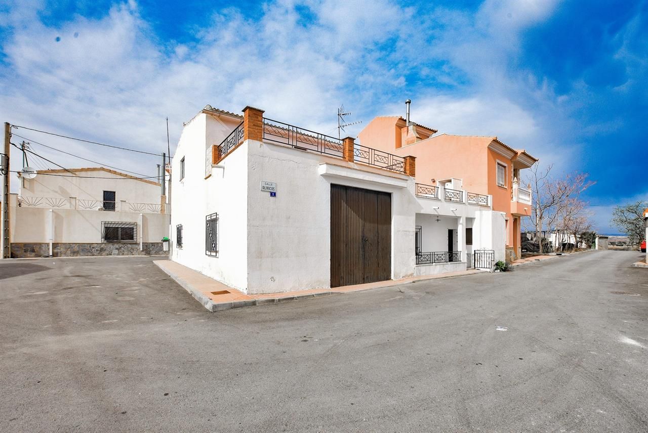 Exterior view of Single-family semi-detached for sale in Taberno  with Terrace and Storage room