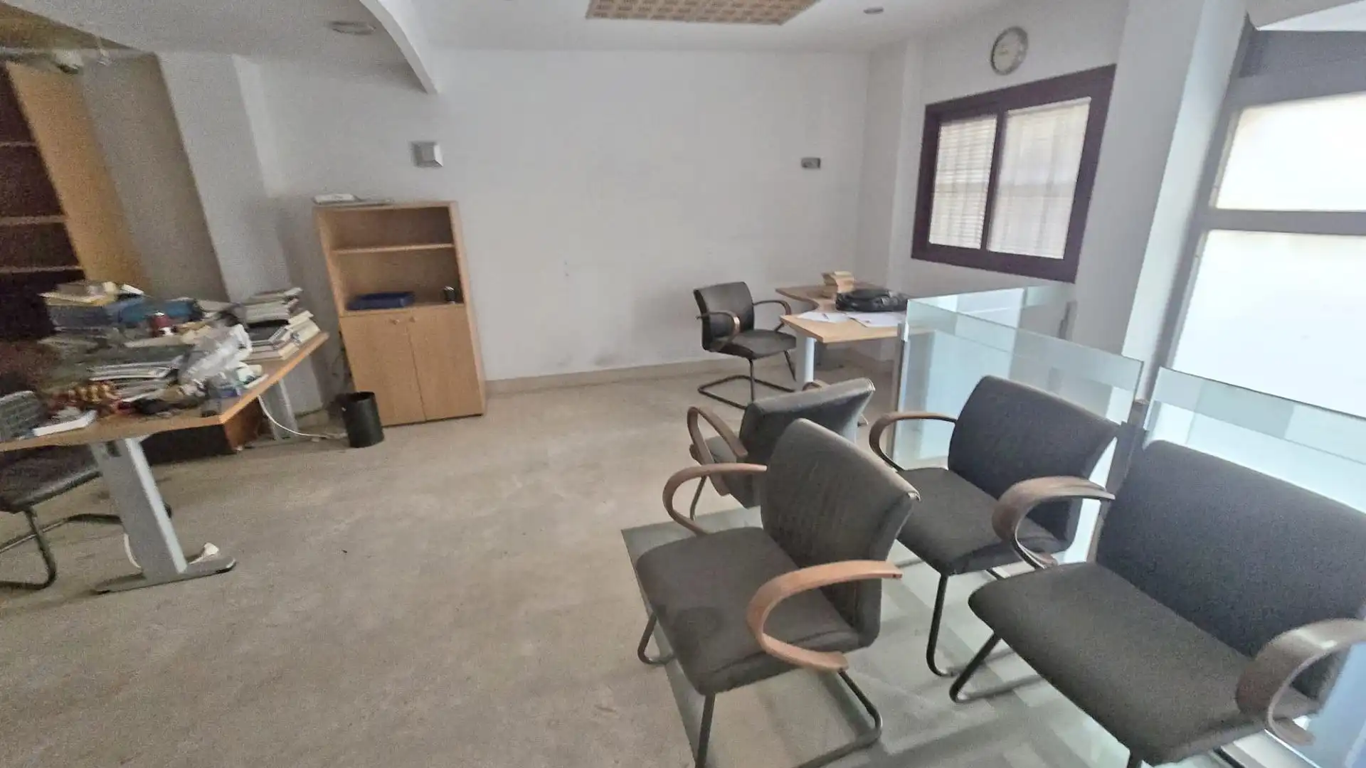 Premises for sale in  Almería Capital