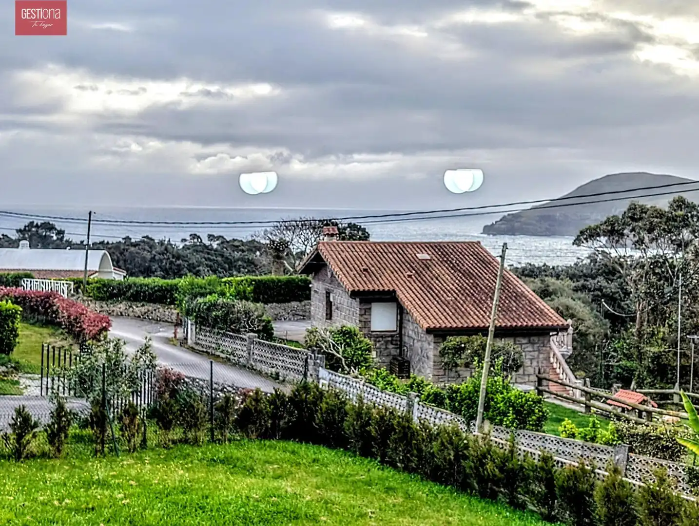 Vista exterior de Casa o xalet en venda en Bareyo amb Jardí privat, Terrassa i Balcó