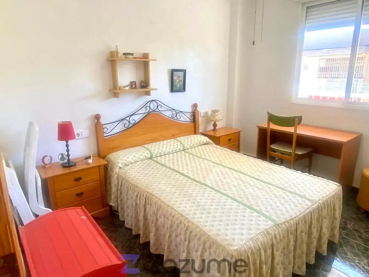 Dormitori de Pis de lloguer en Cartagena amb Terrassa, Moblat i Forn