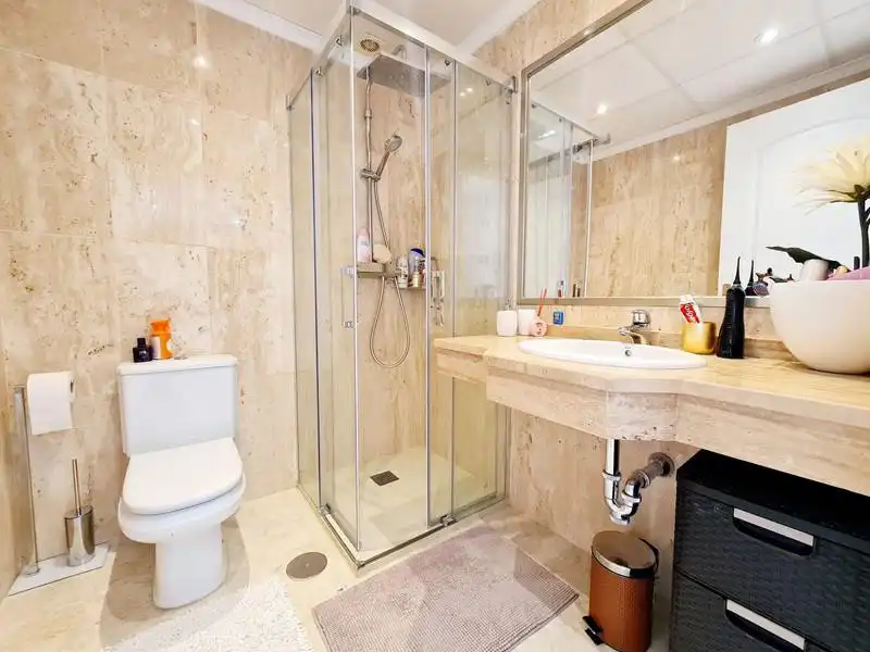Apartamento con balcón en alquiler en Elviria - Cabopino, imagen 14