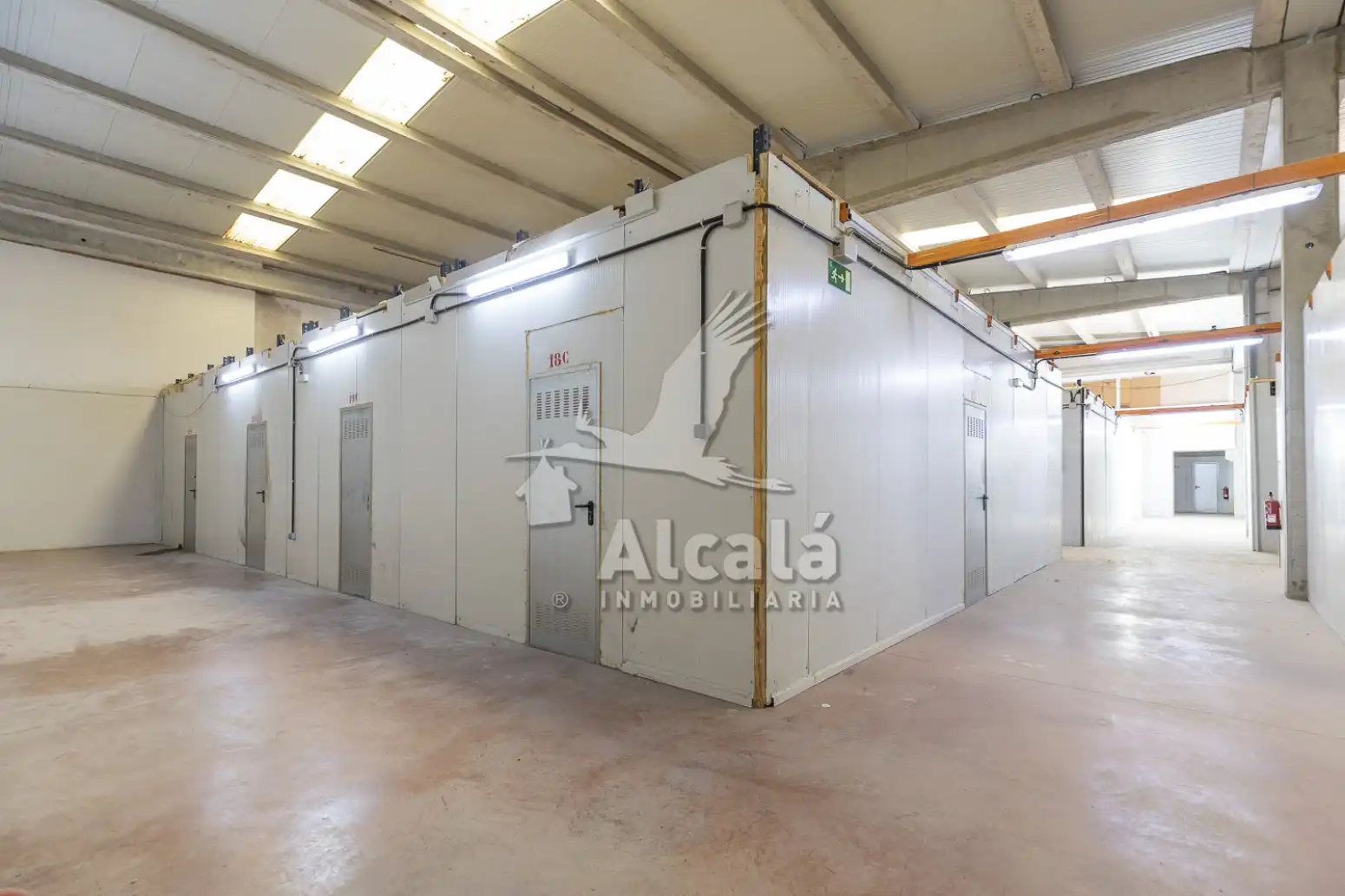 Nave industrial en venta en Alcalá de Henares