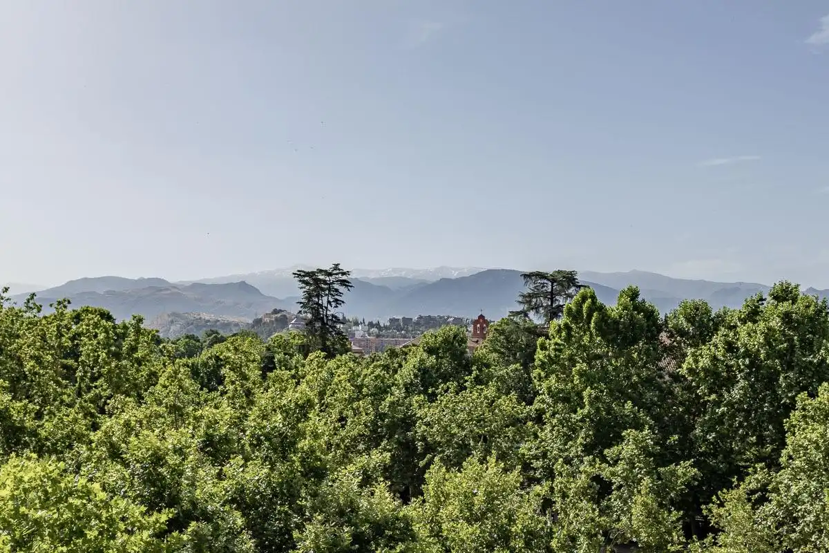 Außenansicht von Wohnung zur Miete in Granada mit Heizung und Terrasse