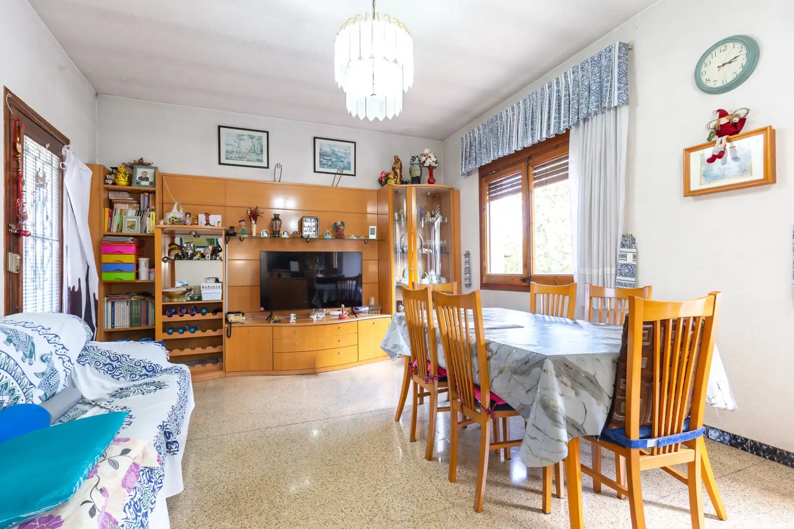 Sala d'estar de Casa o xalet en venda en Sant Cugat del Vallès amb Aire condicionat, Calefacció i Terrassa
