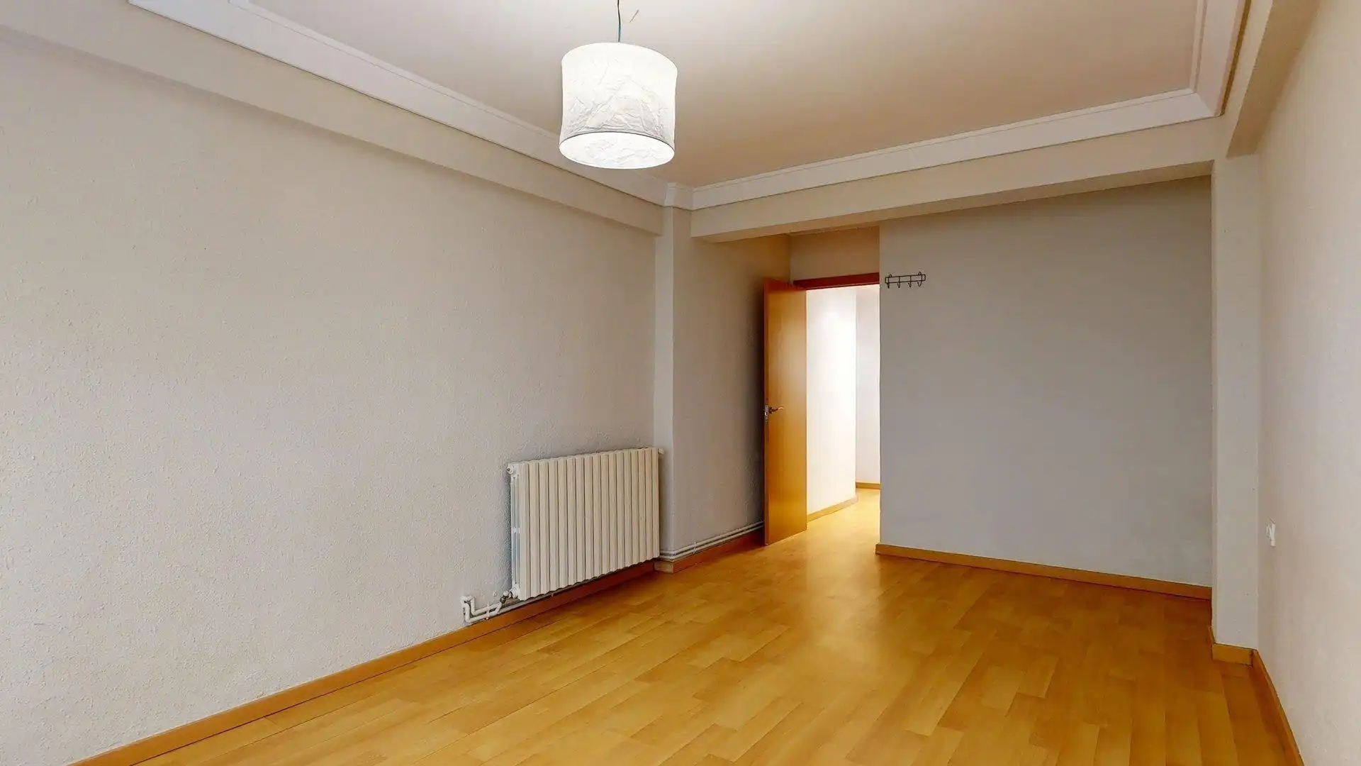 Habitación de Piso en venta en Zaragoza con Calefacción, Terraza y Balcón