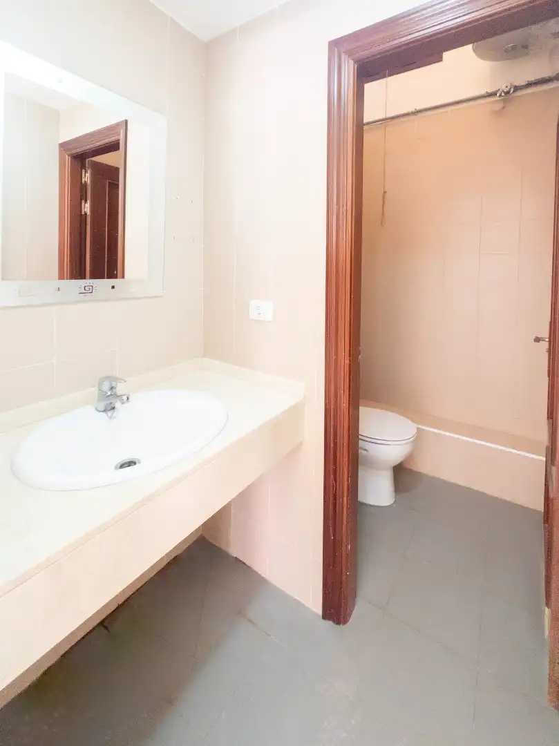 Bathroom of Commercial properties for sale in Santa Cruz de Tenerife