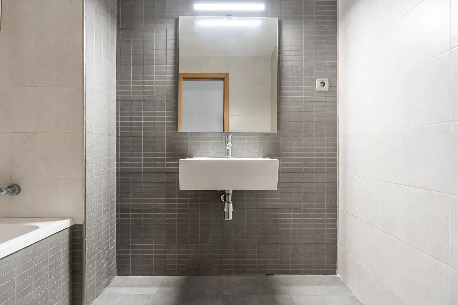 Baño de Piso en venta en Reus con Parquet y Terraza