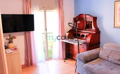 Bedroom of Flat for sale in Santa Coloma de Gramenet  with Air Conditioner, Heating and Balcony