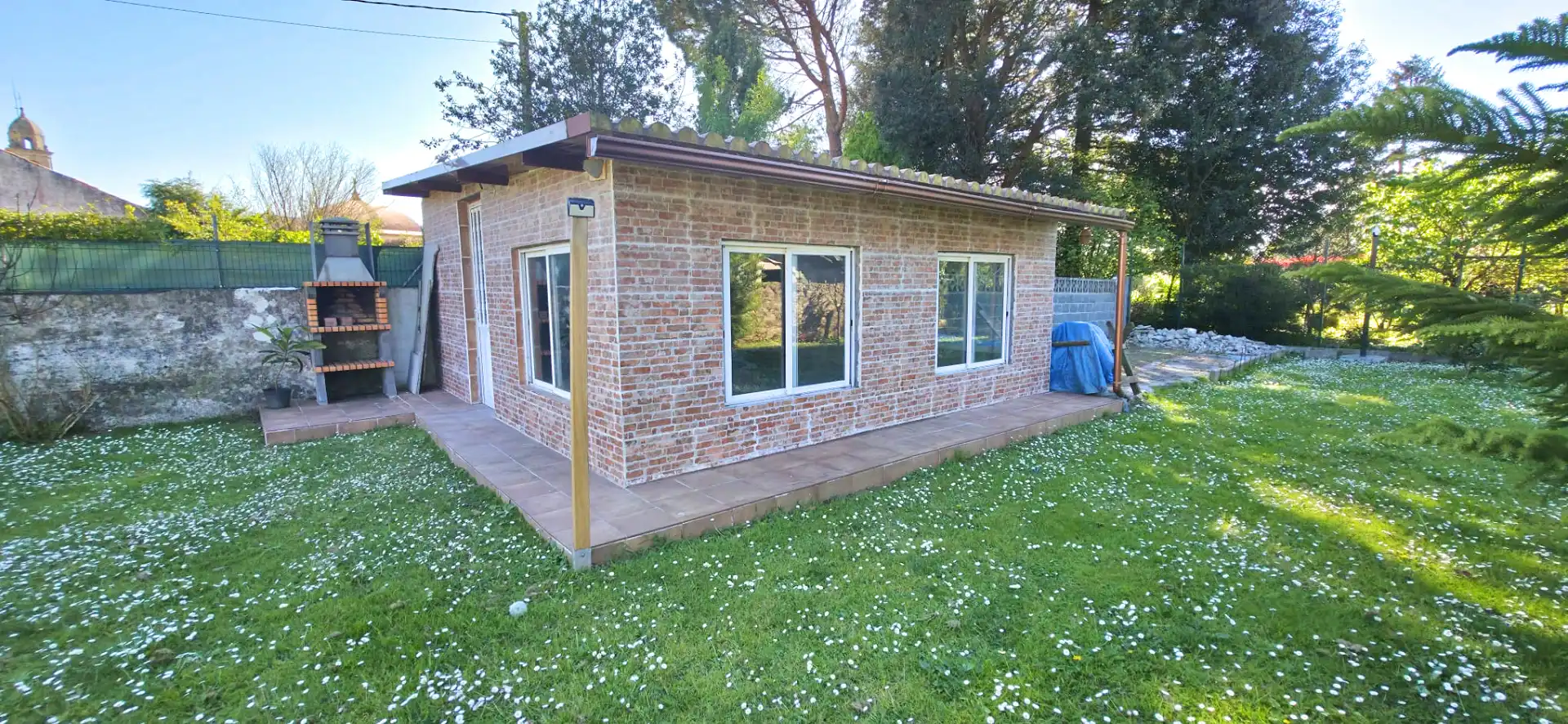Einfamilien-Reihenhaus zum Verkauf in Aldea Santa María, Neda