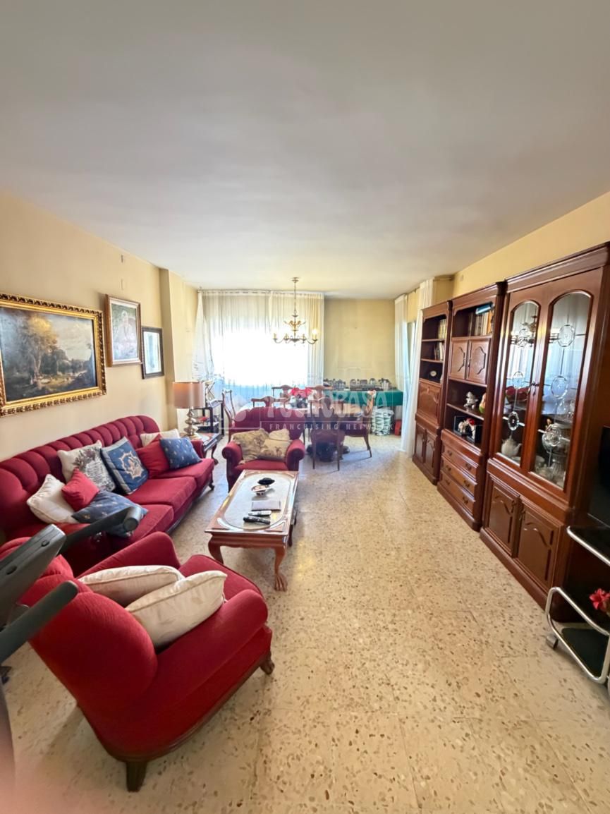 Living room of Flat for sale in  Madrid Capital  with Heating and Terrace