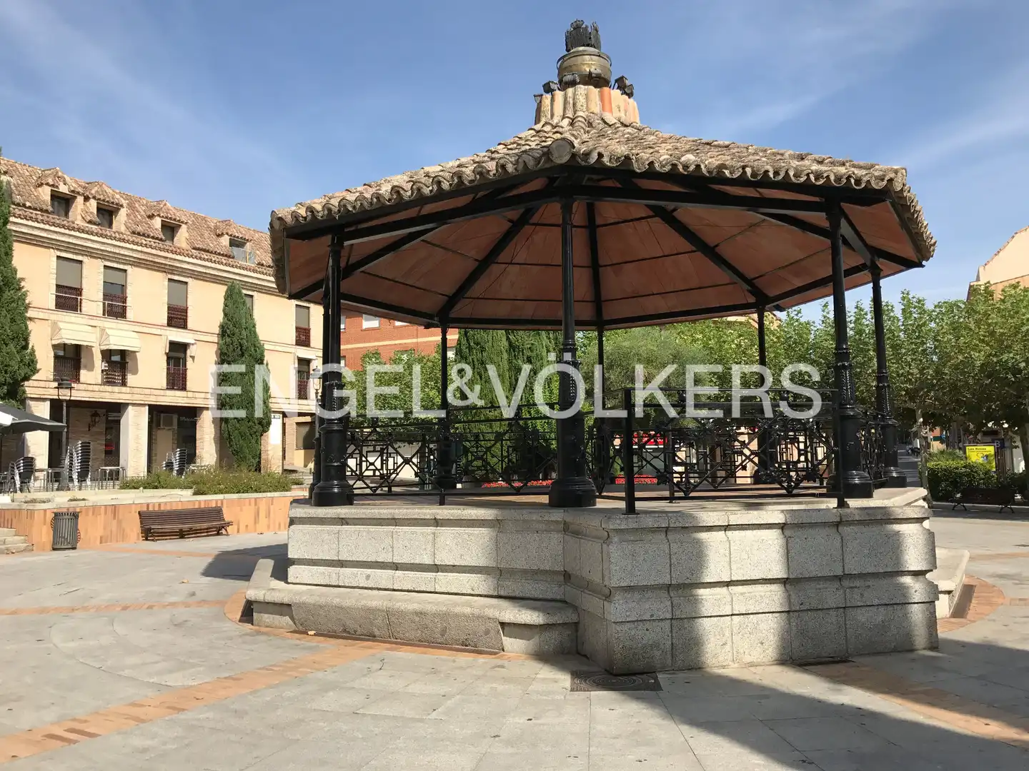 Exterior view of Flat for rent in Las Rozas de Madrid  with Air Conditioner, Heating and Parquet flooring