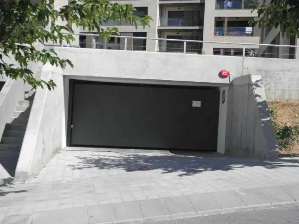 Parkplatz von Lagerraum zum Verkauf in Callús