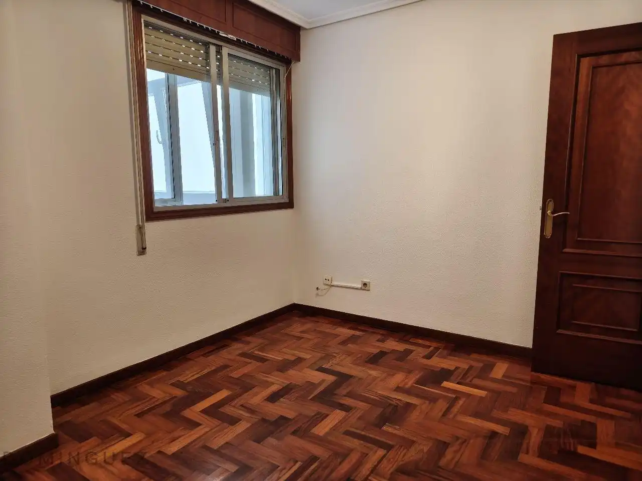 Habitación de Piso de alquiler en Vigo  con Calefacción, Terraza y Trastero
