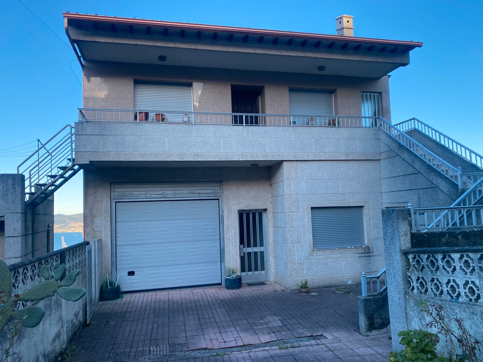 Exterior view of House or chalet for sale in Vigo   with Heating, Private garden and Parquet flooring