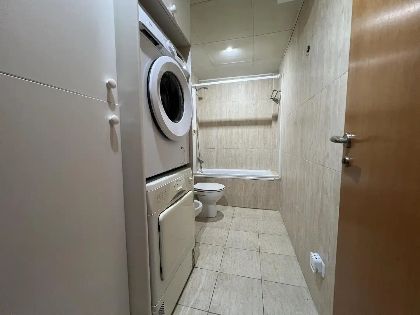 Bathroom of Flat for sale in Tarragona  with Parquet flooring