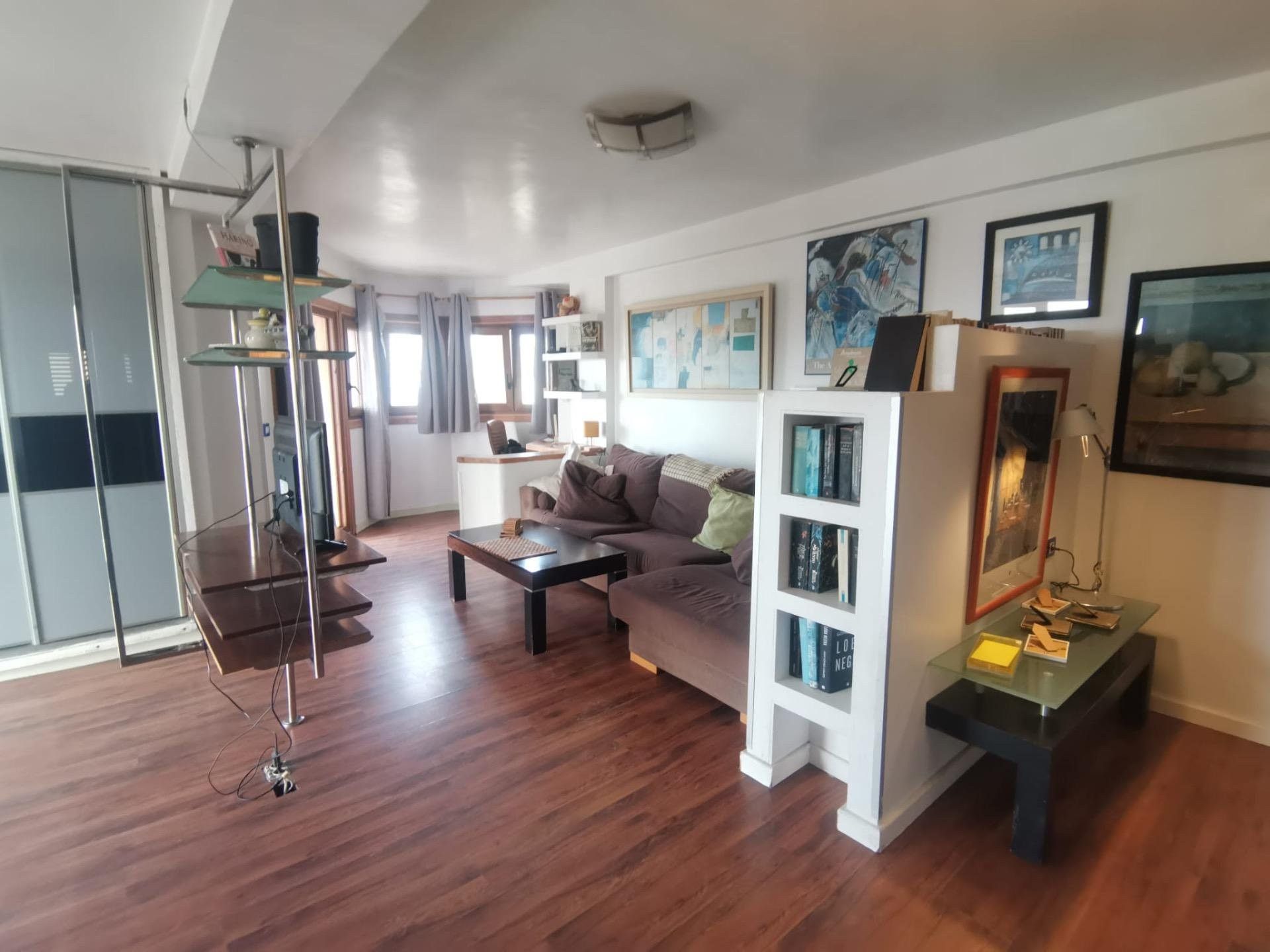 Sala d'estar de Apartament en venda en Torrevieja amb Calefacció, Piscina i Moblat