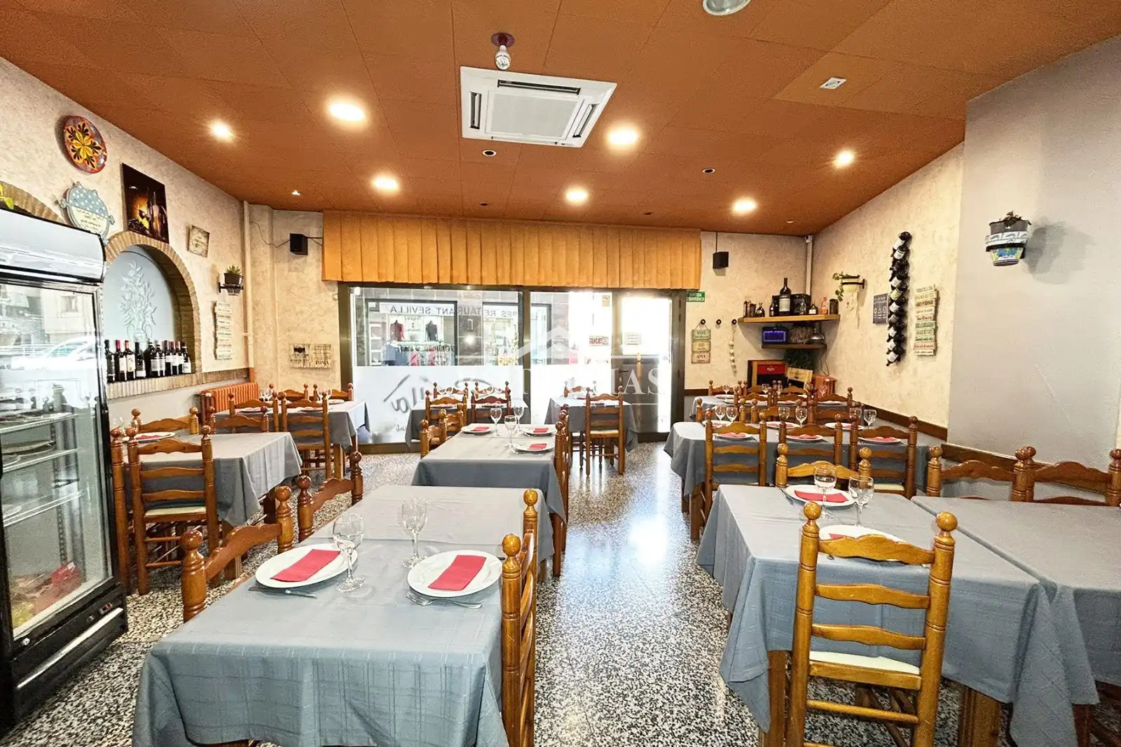Locale commerciale in cessione a Les Escaldes, imagen 4