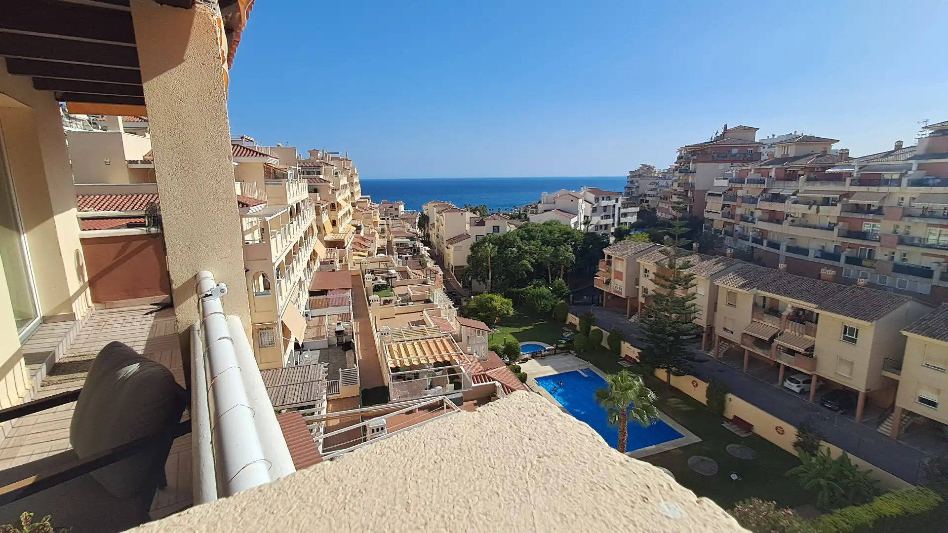 Vista exterior de Dúplex en venda en Benalmádena amb Aire condicionat, Parquet i Terrassa