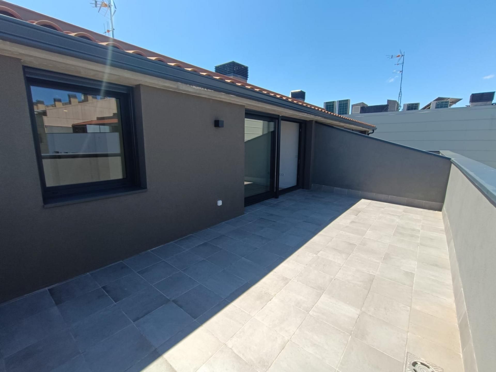 Terraza de Dúplex en venta en Terrassa con Calefacción, Terraza y Horno