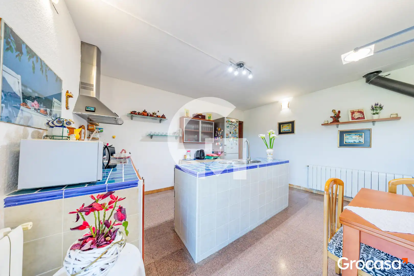 Cuina de Casa o xalet en venda en Terrassa amb Aire condicionat, Calefacció i Jardí privat