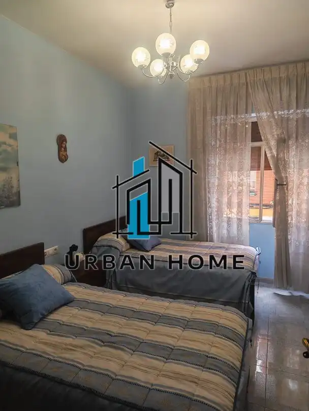 Außenansicht von Wohnung zum Verkauf in León Capital  mit Heizung und Terrasse