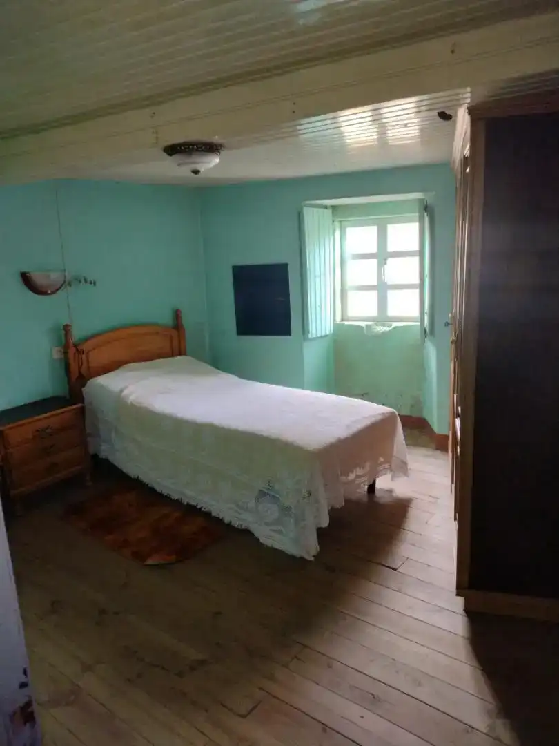 Habitación de Finca rústica en venta en Lalín con Jardín privado, Trastero y Amueblado