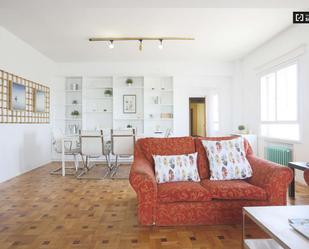 Living room of Apartment to share in  Madrid Capital  with Air Conditioner and Terrace