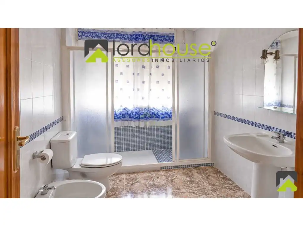 Bathroom of Houses for sale in Lorca